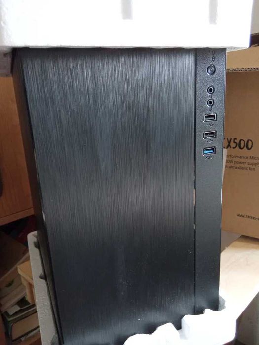 CAIXA TACENS ACS 500 com Alimentação silenciosa 500 watts. NOVA