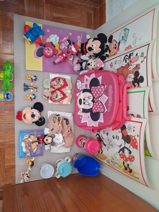 Conjunto de Artigos do Mickey e Mini