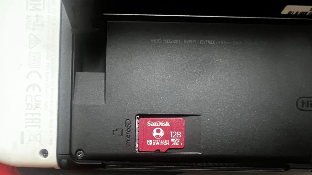 Nintendo Switch Oled + Micro SD 128GB