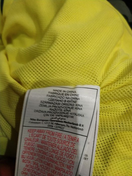 Спортивні куртки Nike, Primark