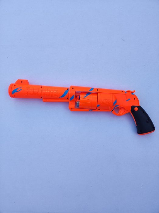 Pistolet fortnite na strzałki