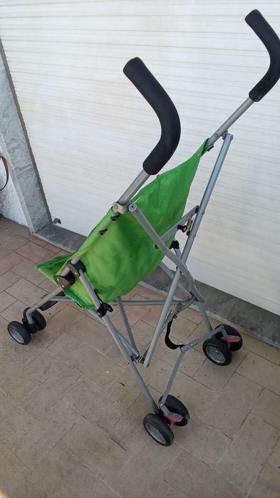 CARRO Criança para Passeio. 4 Fotos