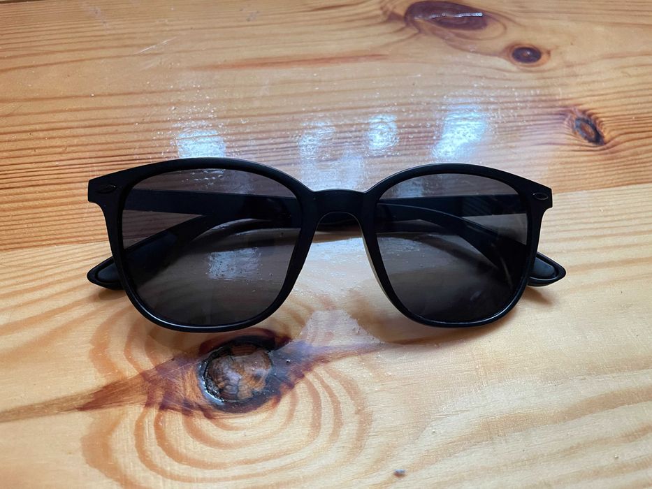 Okulary przeciwsłoneczne damskie sportowe czarne UV400 nowe