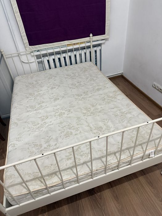 Ikea ліжко  з матрацом  140•200