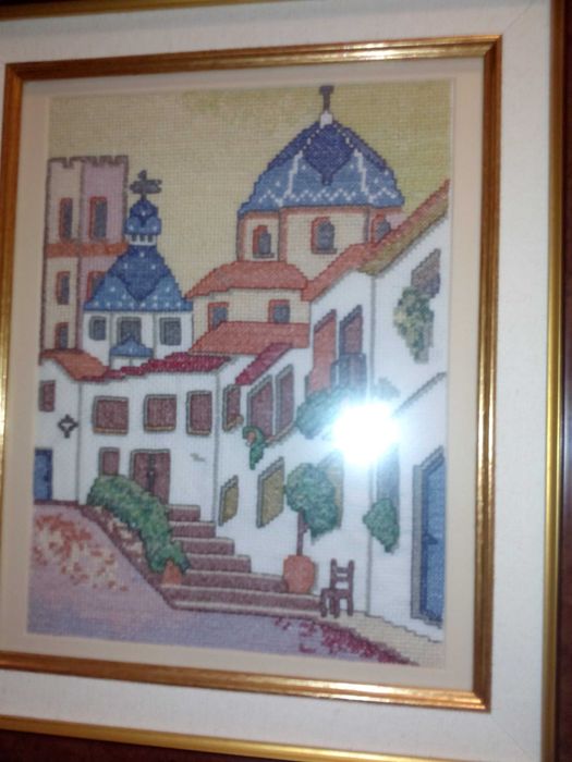 Quadro com paisagem em ponto de cruz