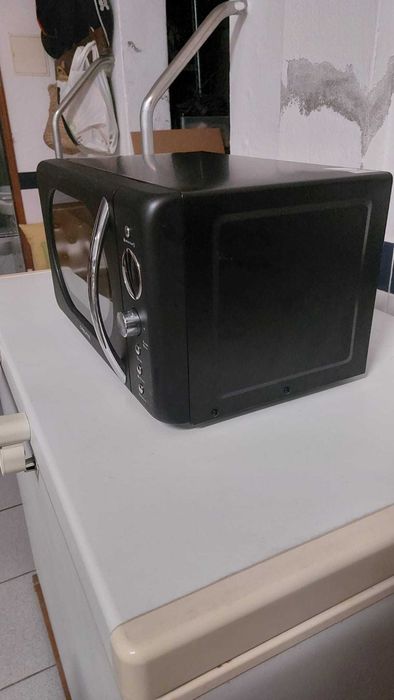 Micro-ondas Grill RETRO 20L - Create