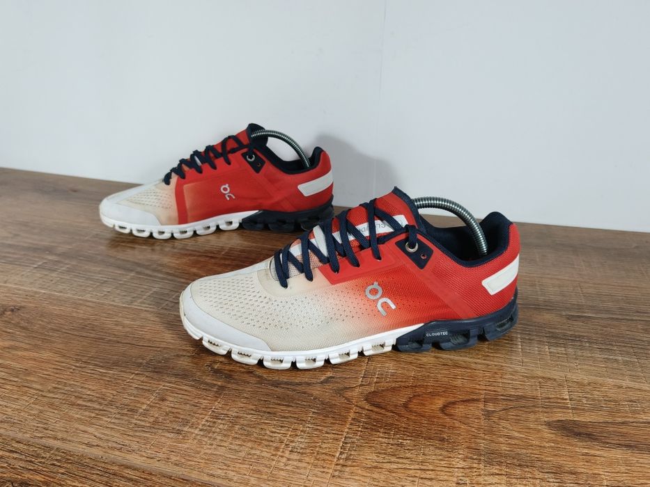 Кросівки On Running Swiss Engineering