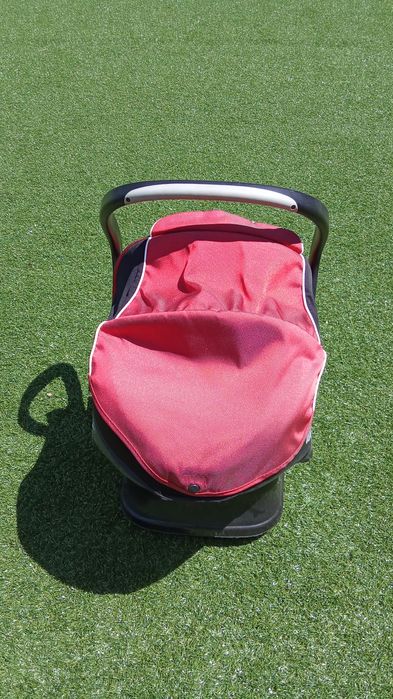 Carrinho bebe Chicco com ovo