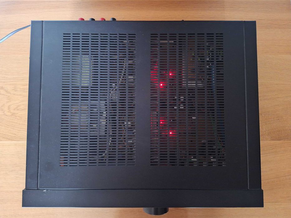 wzmacniacz Onkyo A-8250