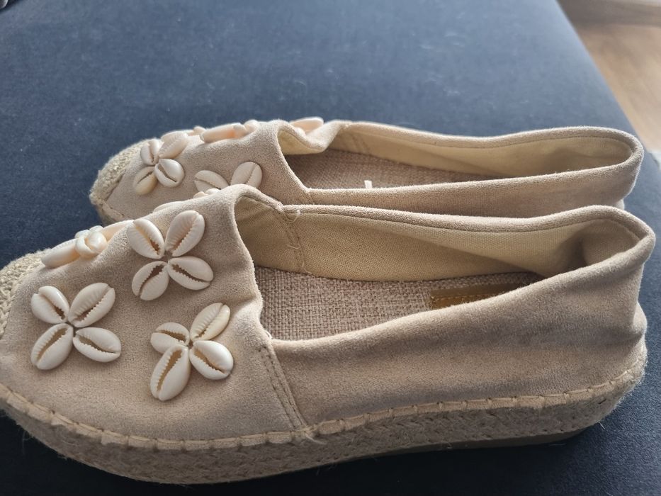Buty na lato damskie.