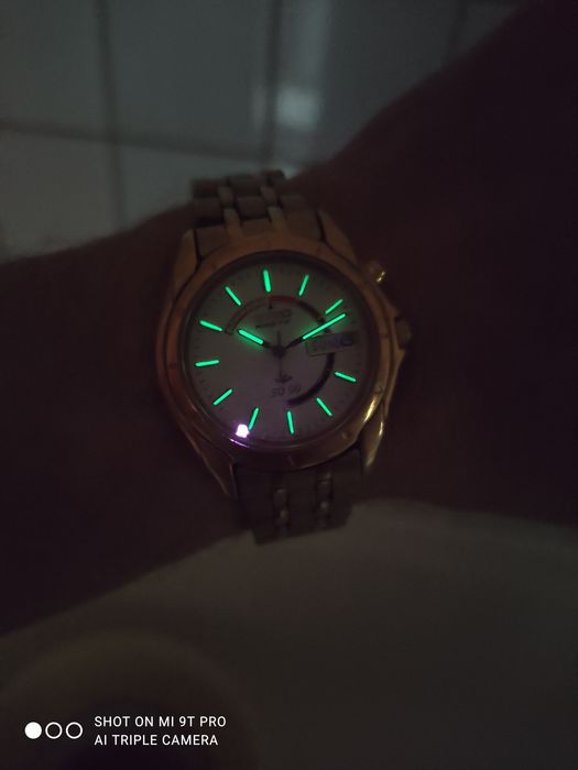 Коллекційний японський годинник Seiko Kinetic.