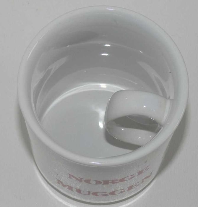 Kubek porcelanowy inny za darmo