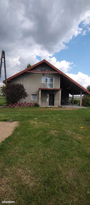 Dom wolnostojący z dużą działką w spokojnej wsi