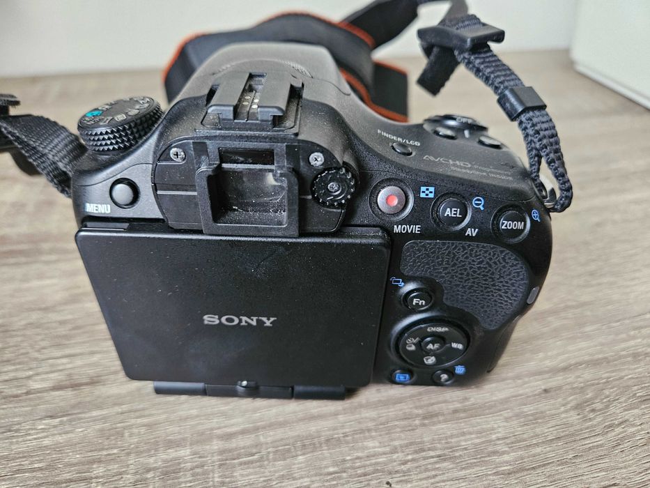 Aparat Sony alpha 57