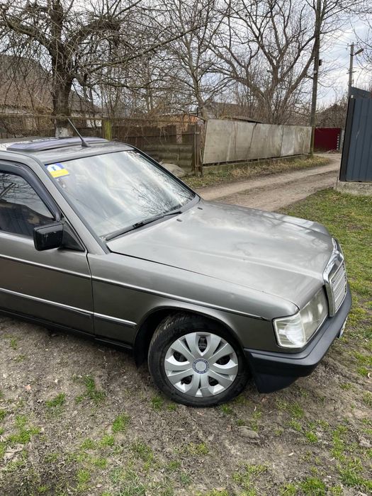 Продам мерседес 190 ціна без торгу