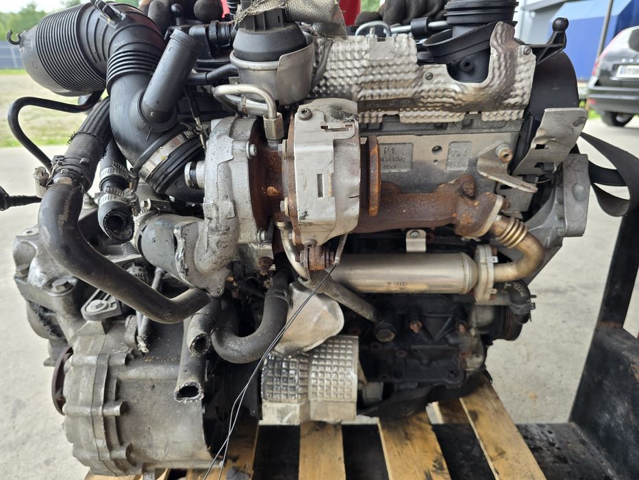 Двигун comonreil  VW Passat B7 CC Audi A3 8P Skoda Superb 2.0 tdi