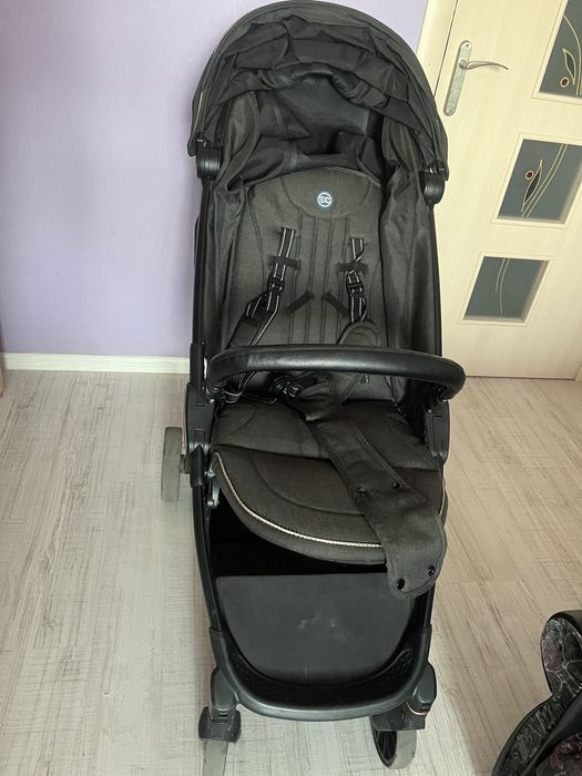 Дитяча коляка прогулянкова прогулочна