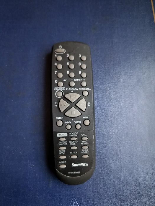 Oryginalny pilot do magnetowidu VHS Medion Md 9023  Orion Matsui