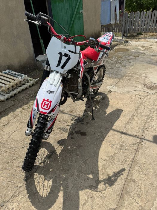 Мотоцикл Husqvarna 2T 125