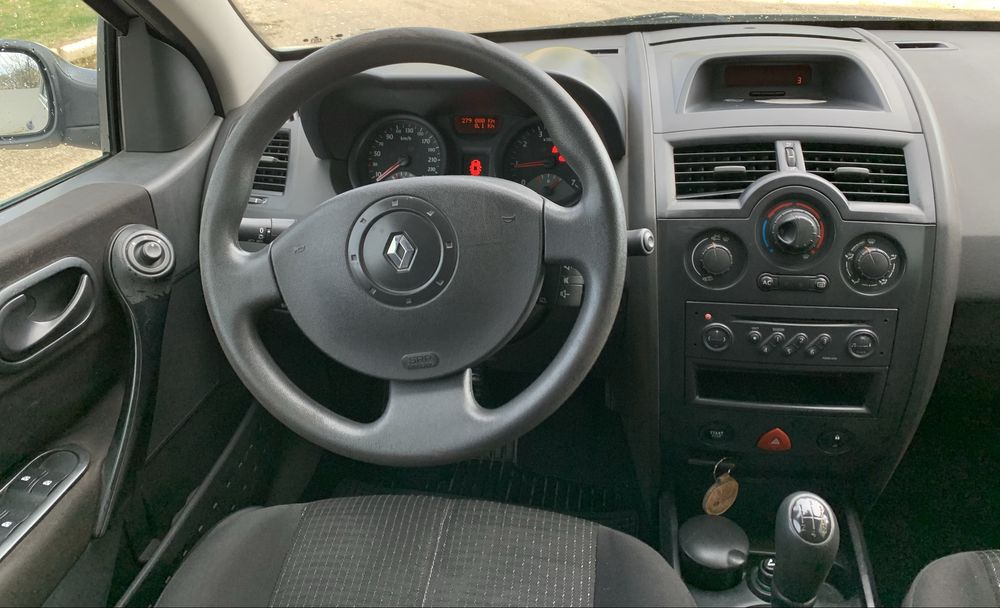 Renault Megane II 1.5 dci || Depósito combustivel Cheio!