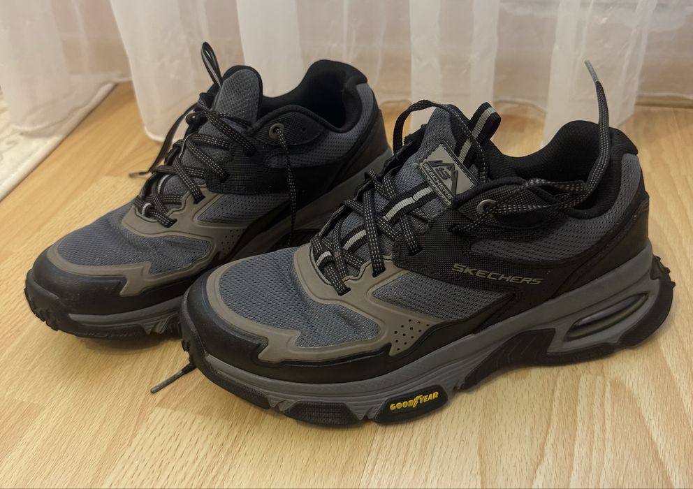 Кросівки Skechers Sleek Envoy, 41.5(26,5см)