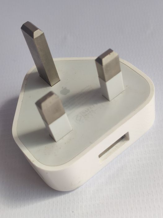 Apple A1399 UK Plug Transformer430451612504576001