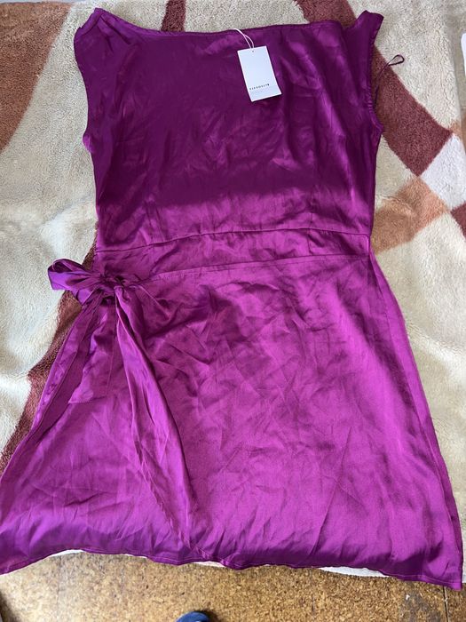 Vestido roxo novo