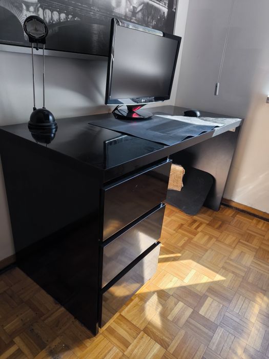 Secretária Preta com Gaveteiro – 150 x 60 cm