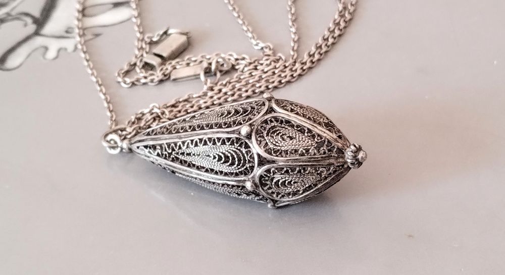 Cudowny srebrny wisior Imago Artis filigran Kraków.