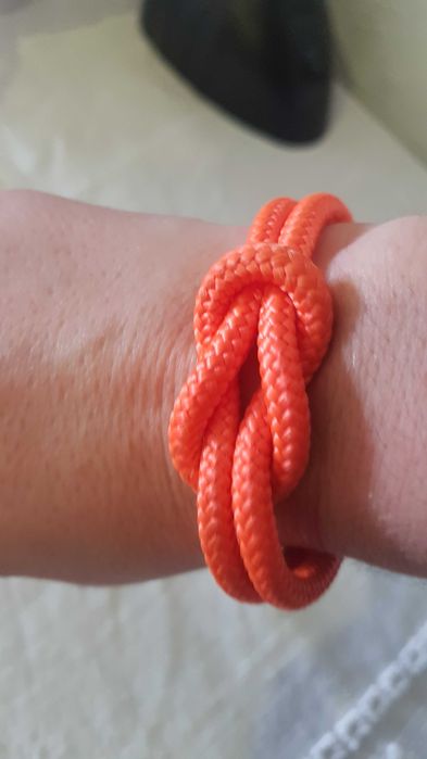 Pulseira em Cordilho com nó Infinito