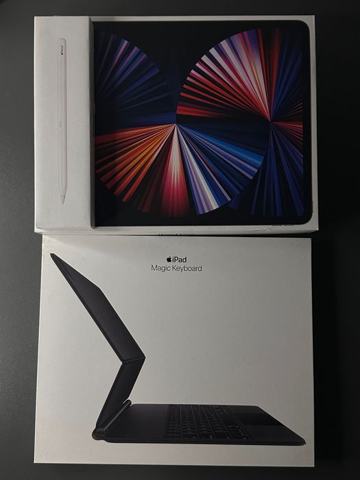 iPad Pro 12.9, 256 GB + klawiatura + Apple Pencil