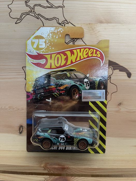 Hot Wheels Porsche 944 Dirtmeister - Mobil 1 - Échelle 1:64 - Édition Limitée