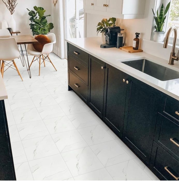 Płytki podłogowe samoprzylepne winylowe  24szt