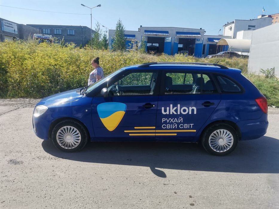 Оренда брендованого авто для роботи в таксі машина  skoda fabia фабія