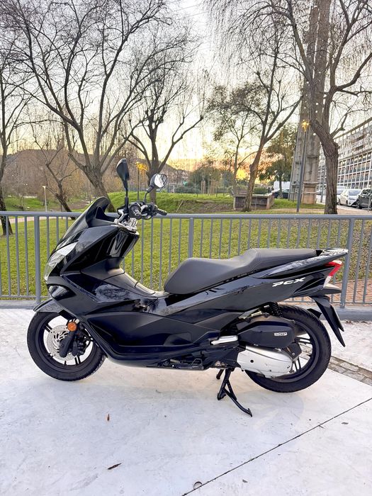 Honda PCX - ÓTIMO ESTADO