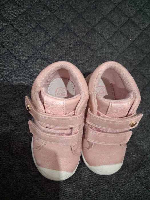 Продам ботіночкі дитячі