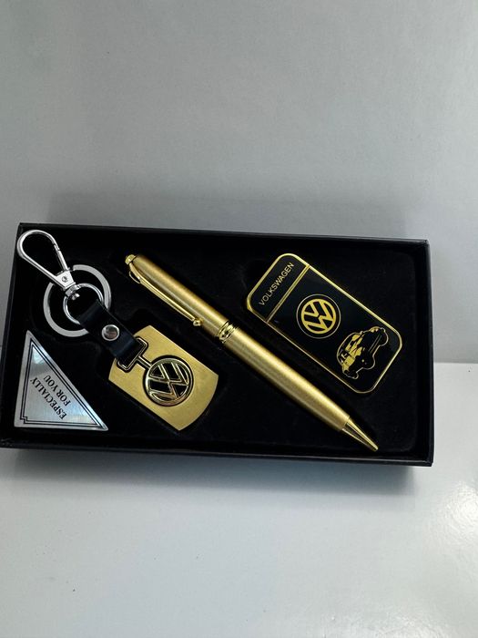 Volkswagen, набір із 3 предметів, брелок, запальничка, ручка. Металеві