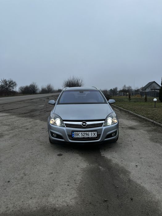Opel Astra H 1.6 Turbo 180 к.с