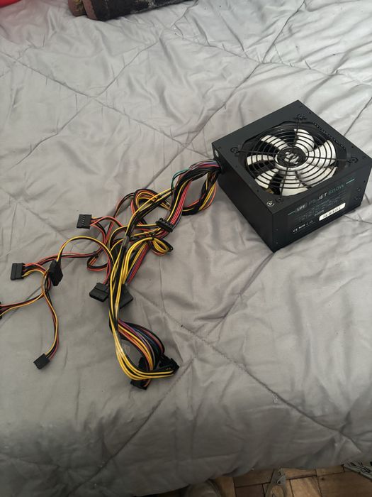 Fonte de alimentaçao em bom estado