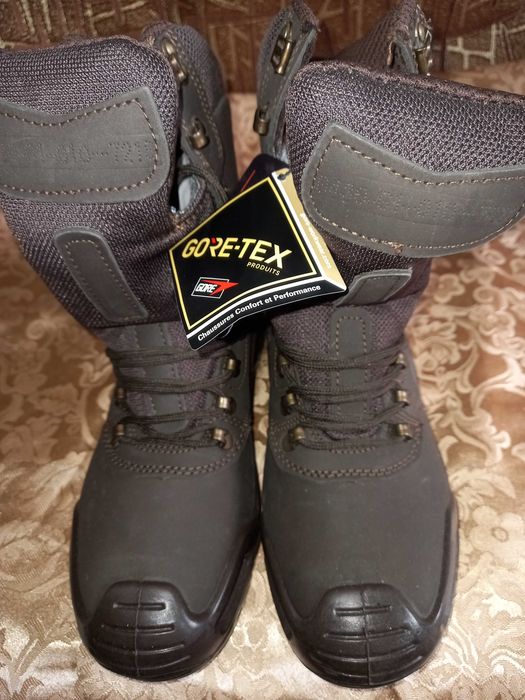 Берці різні: нові і вживані:38 р.(2)