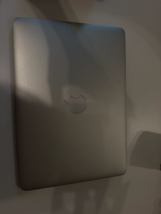 Macbook Air 13 srebrny
