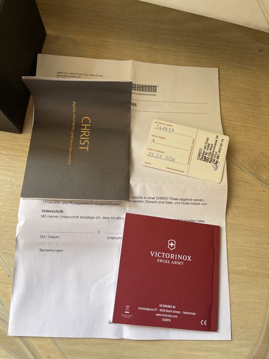 Victorinox Swiss Army I.N.O.X. Mechanical V241837  43мм 200м
