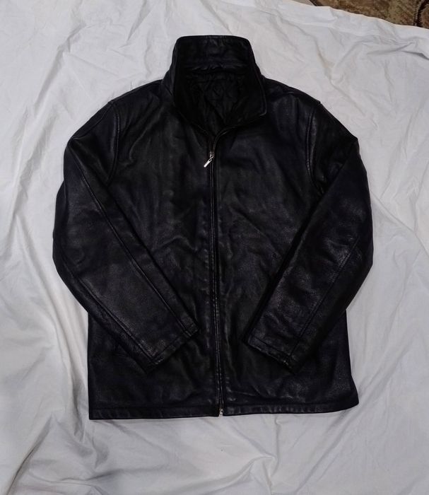 Чёрная мужская кожанка