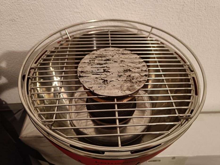 Grelhador portátil Lotus Grill, com ventilação