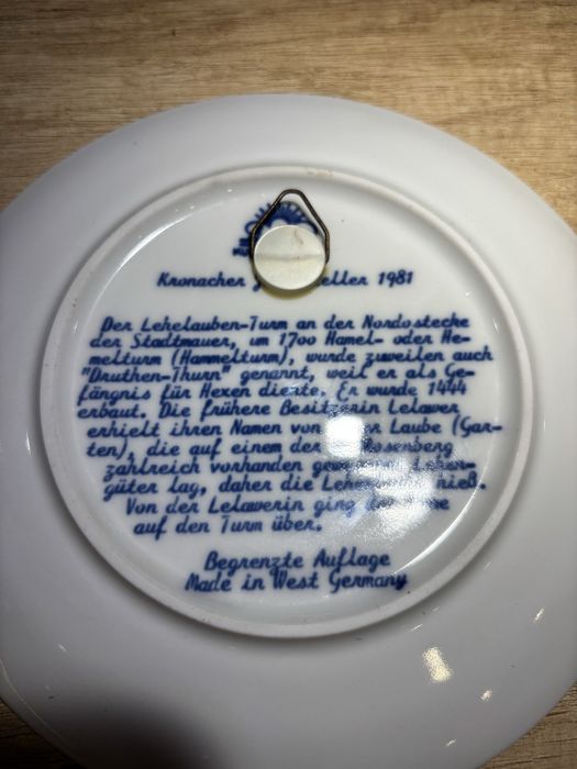Zabytkowe talerze dekoracyjne Kronach Lehlaubenturm - 1981