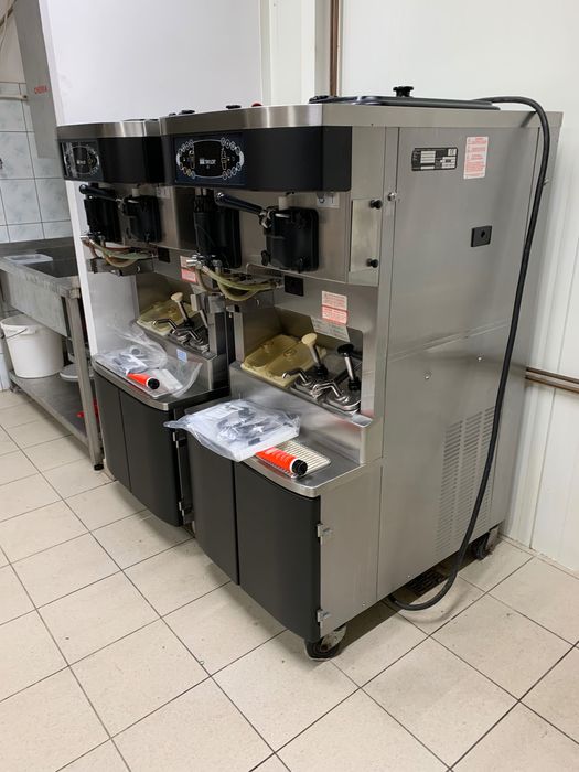 Taylor C606. 2017r. Maszyna automat do lodów włoskich + 5 smaków shake