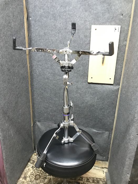 Стійка для малого барабану Yamaha SS740A snare stand