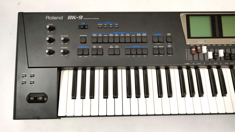 Keyboard Roland BK09