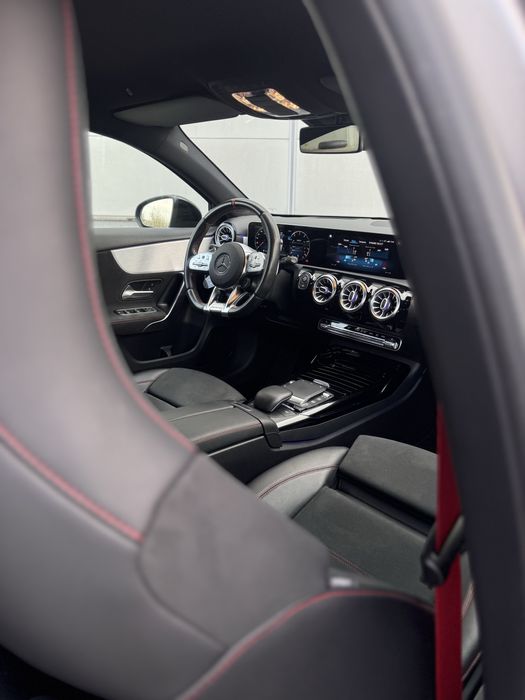 Mercedes-AMG A45 S Edition Street Style 421cv