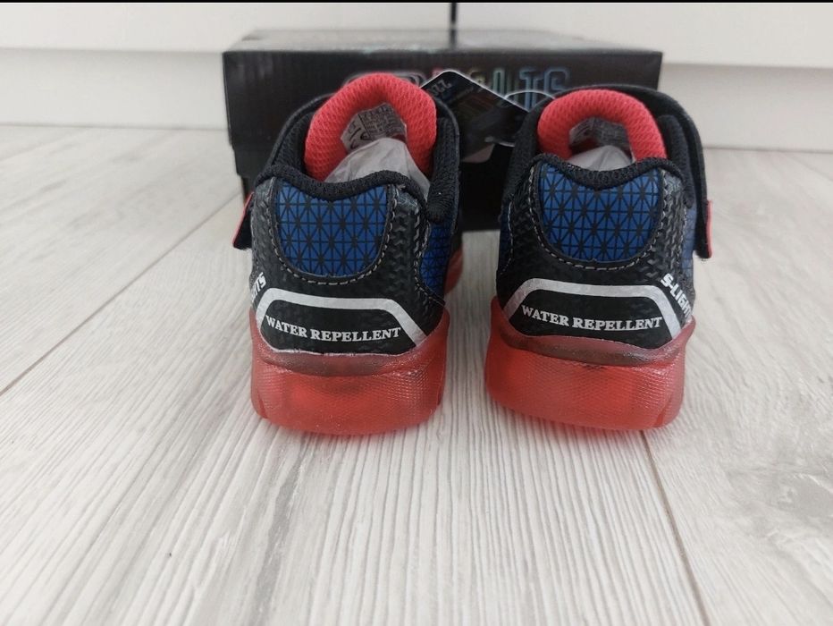Sneakersy świecą buty dla chłopca rozm. 23 nowe